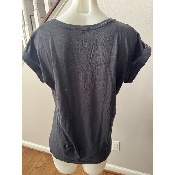 Lot of 4 Lululemon Tee Shirts Size Medium - Picture 9 of 9